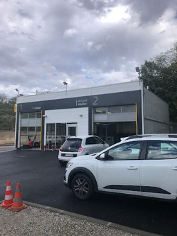 RENAULT LYON OUEST SAINTE-FOY-LES-LYON - RRG
