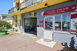 CARROSSERIE DÉNÈCHÉRE GENEVIEVE