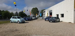 RENAULT GARAGE CHECHIN