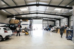 AGC AUTOMOBILES BEYCHAC | Atelier de carrosserie à Beychac-et-Caillau